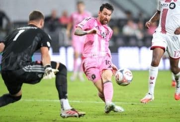 Lionel Messi trong pha tấn công, thể hiện khả năng ghi bàn và tạo đột biến cho Inter Miami.