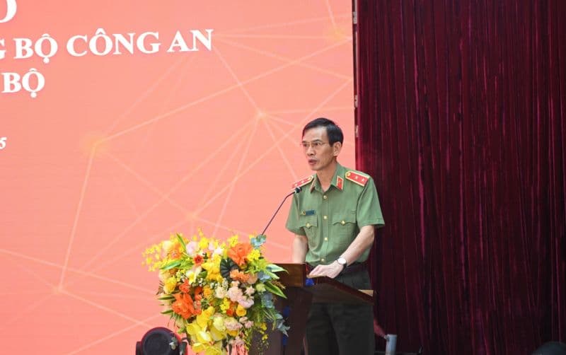 Lãnh đạo Bộ Công an phát biểu về định vị năng lực cốt lõi của MobiFone trong an ninh số quốc gia.