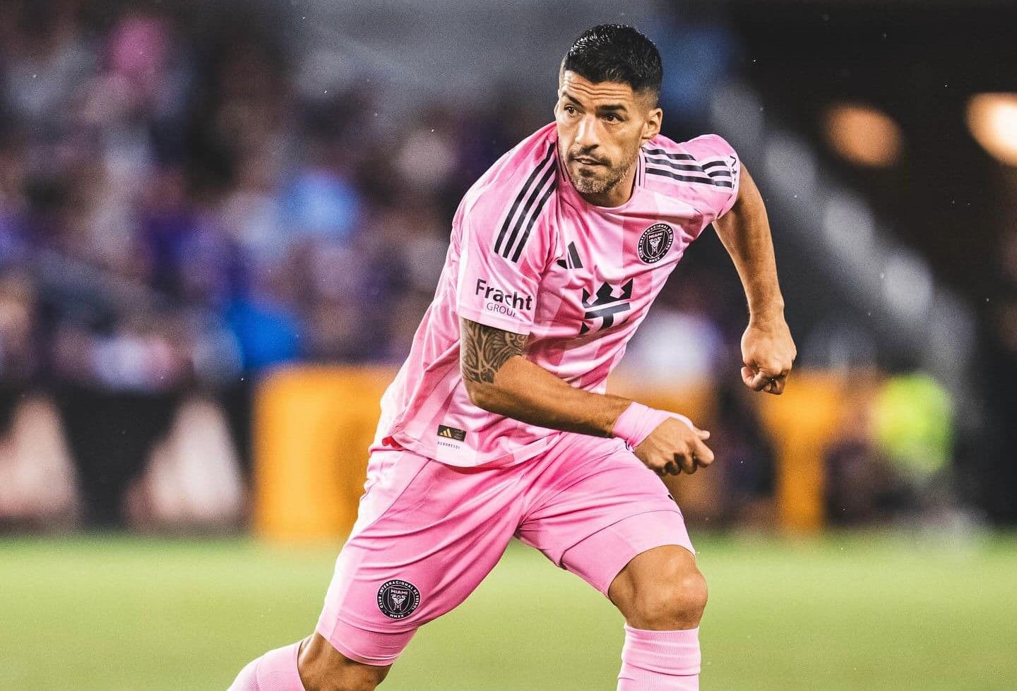 Luis Suarez trong trận đấu Inter Miami vắng Messi