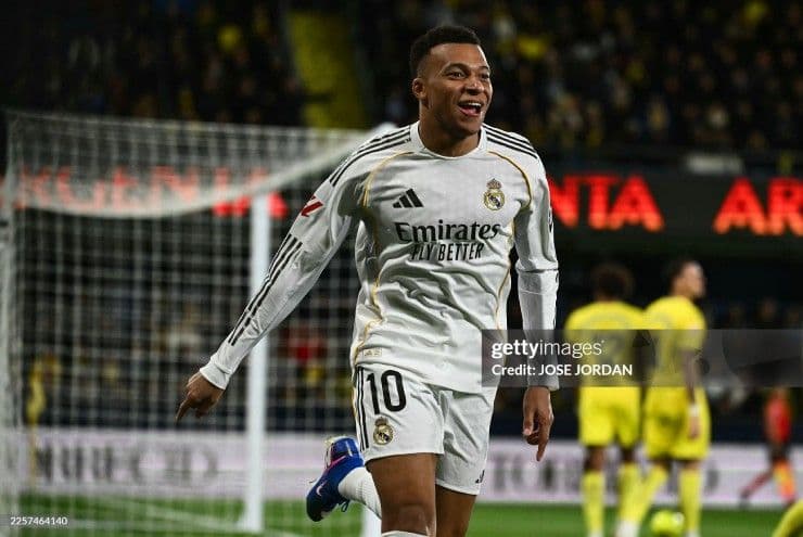 Mbappe lập cú đúp giúp Real Madrid giành trọn 3 điểm