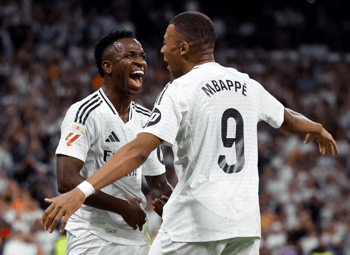 Mbappe và Vinicius Jr. ăn mừng chiến thắng đậm đà của Real Madrid tại Champions League