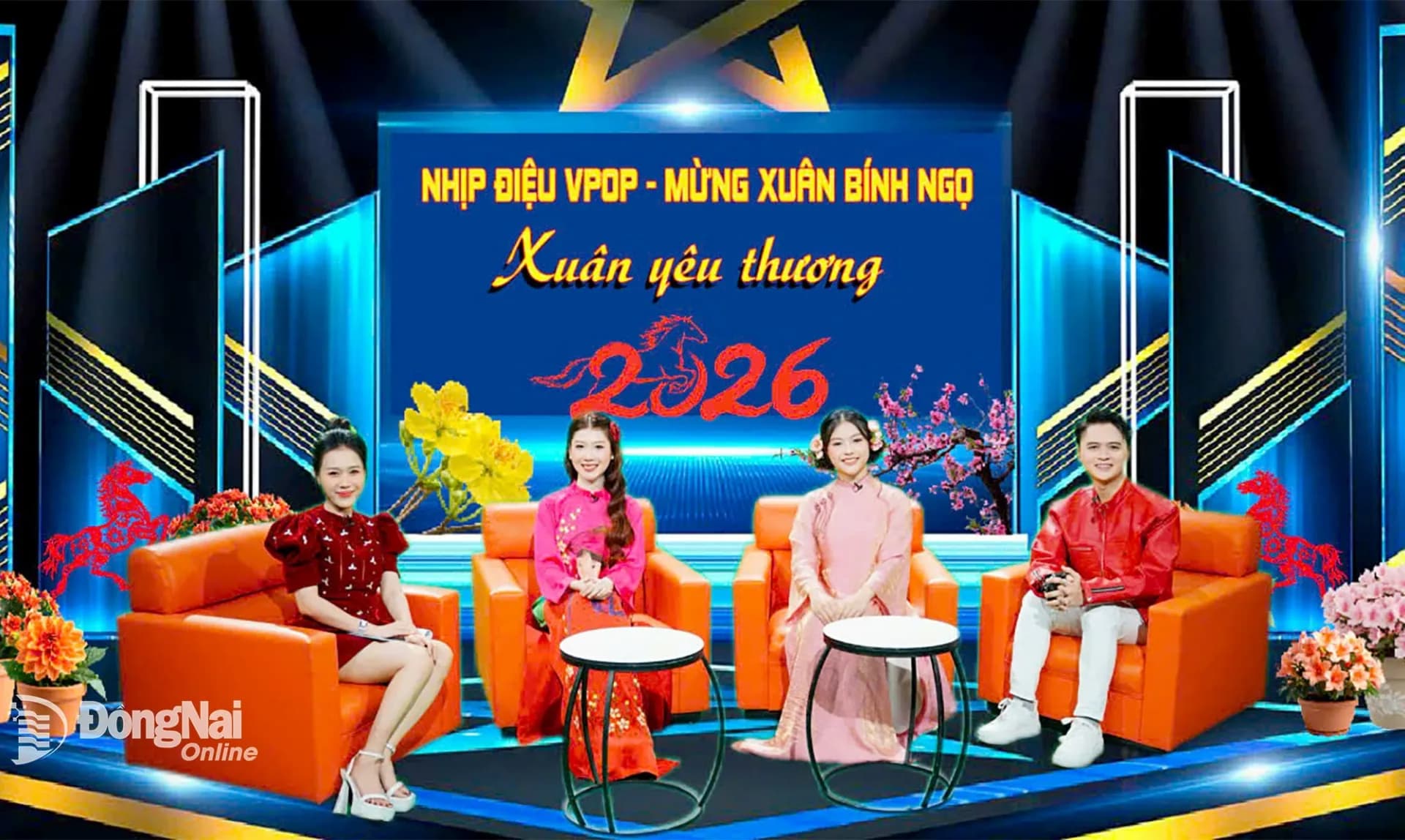 MC Diệu Hiền và các ca sĩ Khải Vy, Ngọc Sang, Ái Khanh trong chương trình "Xuân yêu thương" của Đài Phát thanh - Truyền hình Đồng Nai