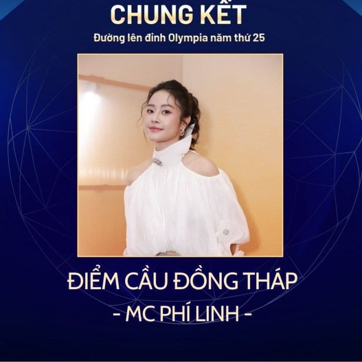 MC Phí Linh tại điểm cầu Đồng Tháp, một trong những gương mặt góp phần làm nên thành công Olympia