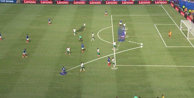 Michael Olise kiến tạo cho Kylian Mbappe ghi bàn mở tỷ số sau những điều chỉnh chiến thuật của HLV Deschamps