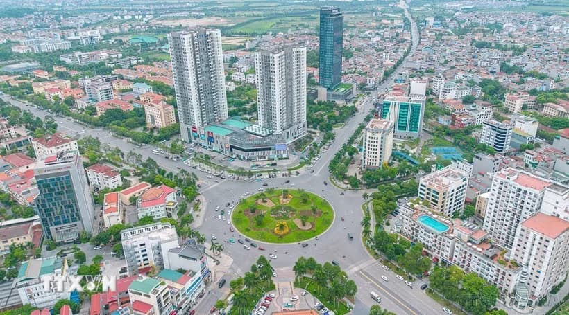 Một góc đô thị hiện đại tại phường Kinh Bắc, tỉnh Bắc Ninh với các tòa nhà cao tầng và giao thông tấp nập.