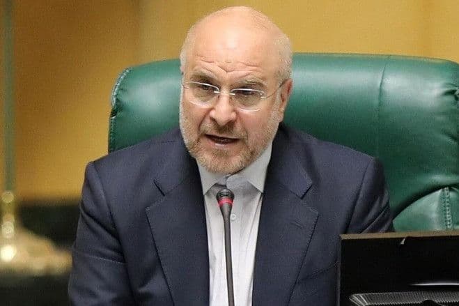 Một quan chức Iran phát biểu, tượng trưng cho những tín hiệu ngoại giao và khả năng đối thoại giữa Tehran và Washington.