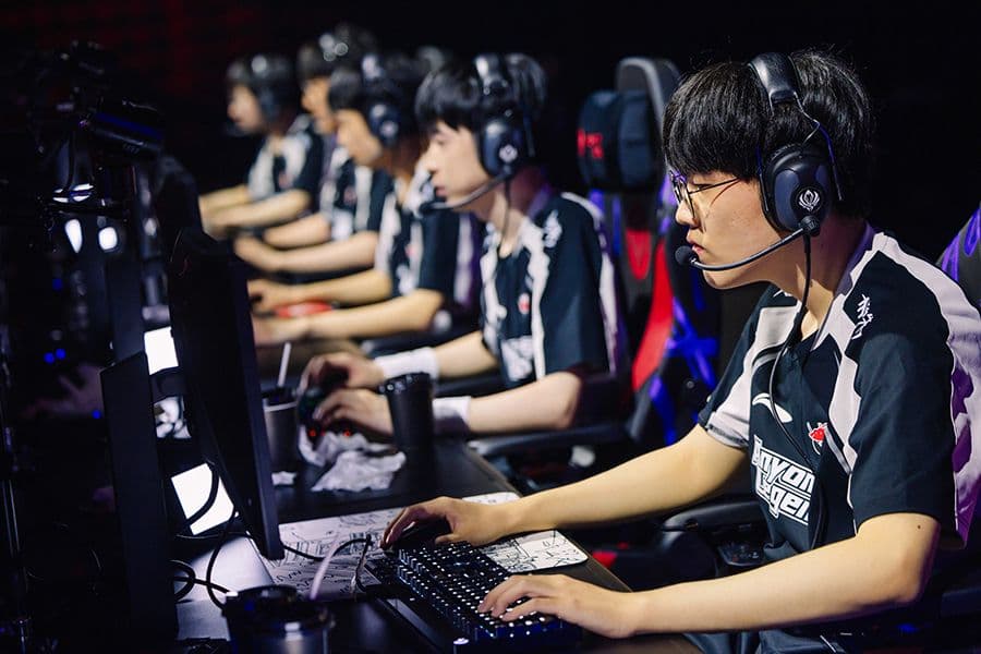 Một trận đấu căng thẳng tại giải đấu MSI 2025, nơi CFO sẽ thể hiện đấu pháp của mình.