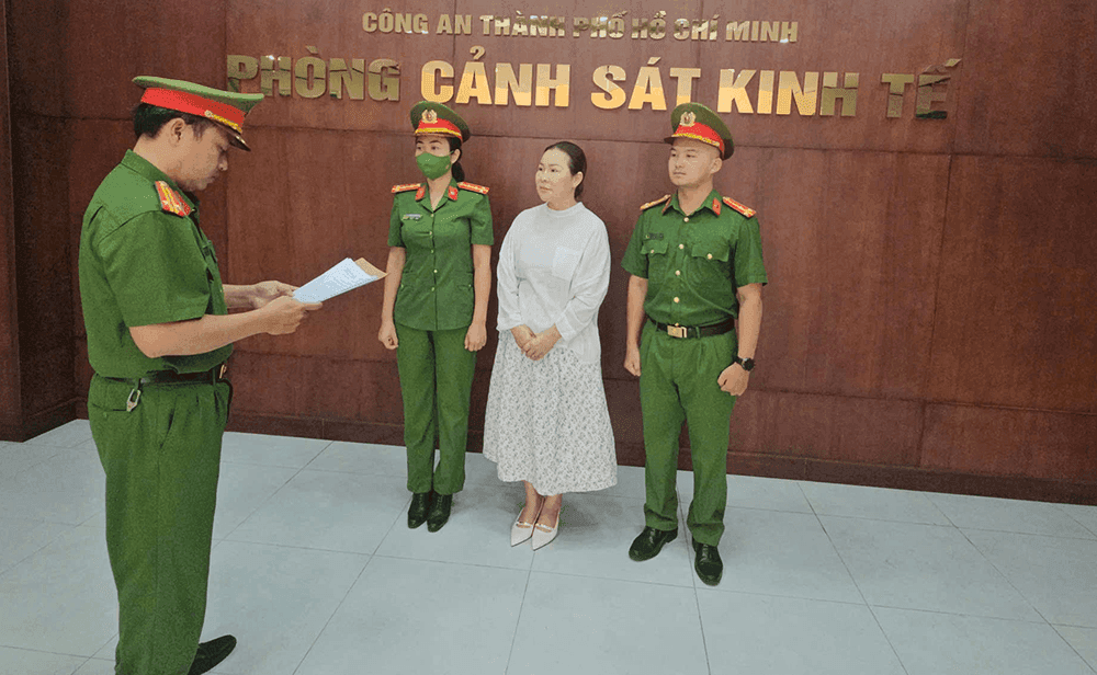 Nữ doanh nhân Nguyễn Ngọc Tiền bị Công an TP.HCM bắt tạm giam vì tội lừa đảo chiếm đoạt tài sản.