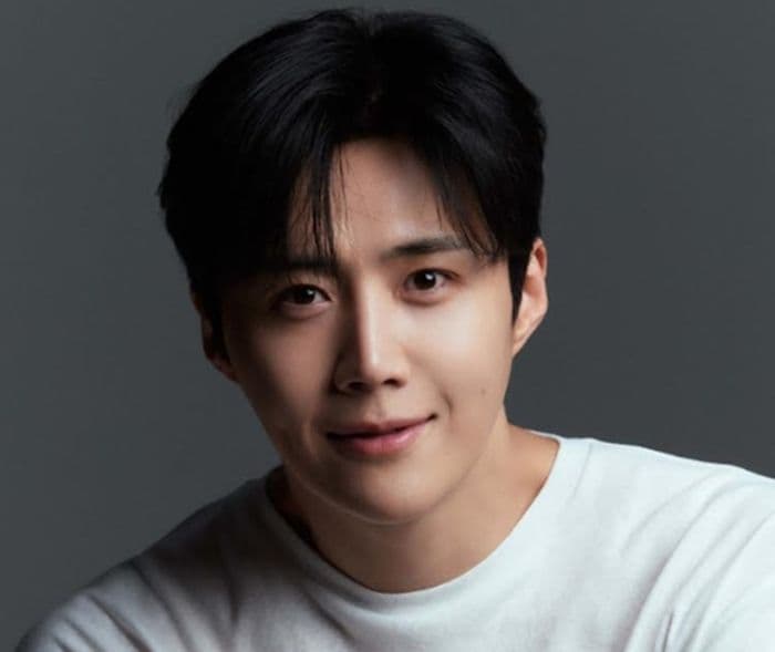 Nam diễn viên Kim Seon Ho, nhân vật chính trong vụ bê bối trốn thuế.