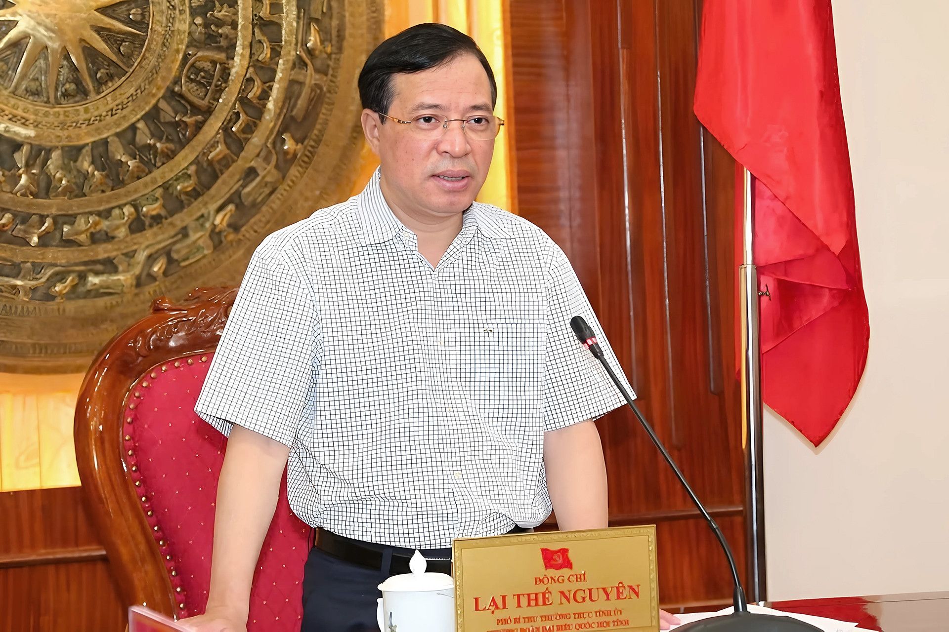 Ông Lại Thế Nguyên phát biểu, một trong những cán bộ cấp tỉnh có sự thay đổi nhân sự.