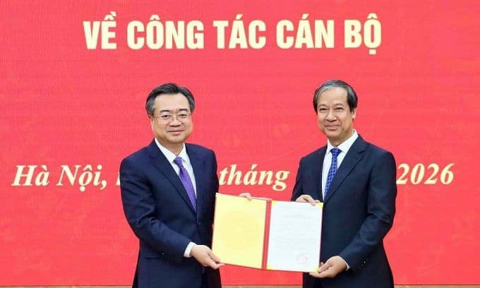 Ông Nguyễn Kim Sơn nhận quyết định bổ nhiệm Phó Trưởng Ban Chính sách, Chiến lược Trung ương.