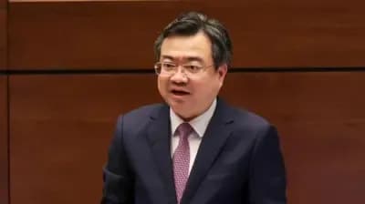 Ông Nguyễn Thanh Nghị, một tài năng trẻ với con đường thăng tiến rộng mở, minh họa cho việc bồi dưỡng tinh hoa lãnh đạo tương lai.
