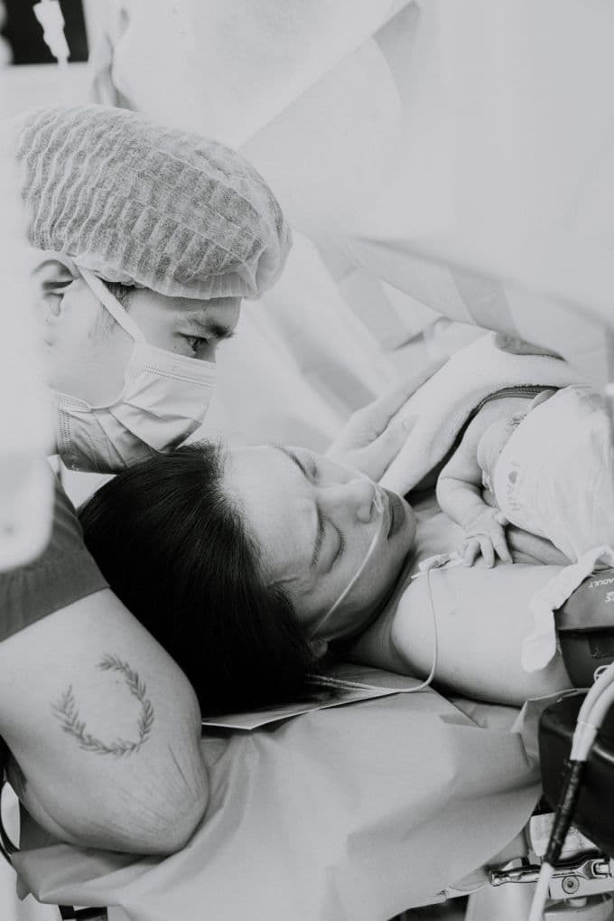 Ngô Thanh Vân và chồng hạnh phúc đón con gái đầu lòng, bé Gạo.