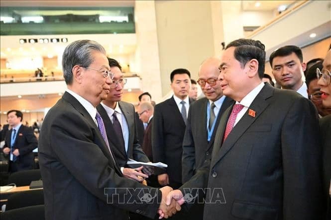 Ông Triệu Lạc Tế, Ủy viên trưởng Nhân đại toàn quốc Trung Quốc, nhân vật trung tâm của chuyến thăm và sự kiện ngoại giao quan trọng.