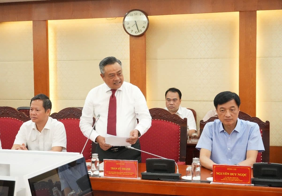 Ông Trần Sỹ Thanh, Chủ nhiệm Ủy ban Kiểm tra Trung ương, phát biểu tại một hội nghị.