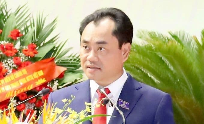 Ông Trịnh Việt Hùng, Bí thư Tỉnh ủy Lào Cai, phát biểu tại Đại hội Đảng bộ tỉnh.