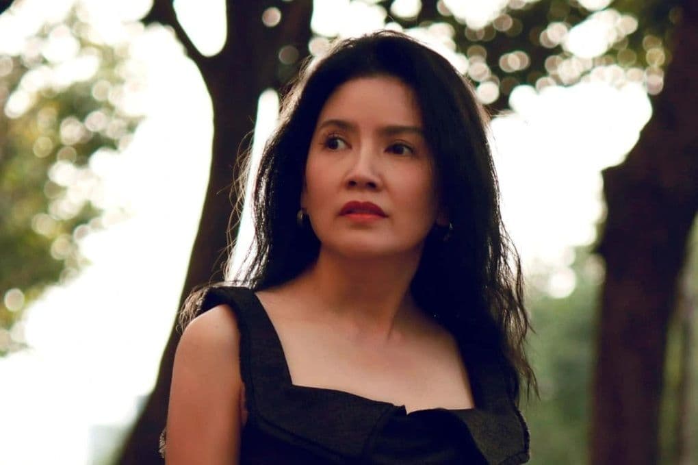 Nghệ sĩ Ngọc Trinh với vẻ đẹp tài hoa, đa năng trên sân khấu và màn ảnh.