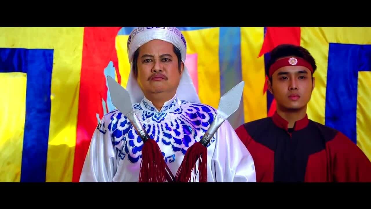 Nghệ sĩ Thanh Nam và Ngọc Giàu trong trích đoạn cải lương "Tiếng trống Mê Linh"