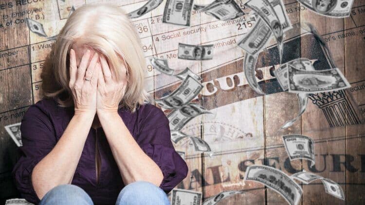 Người cao tuổi lo lắng về việc quản lý tiền trợ cấp SSI giữa bão giá