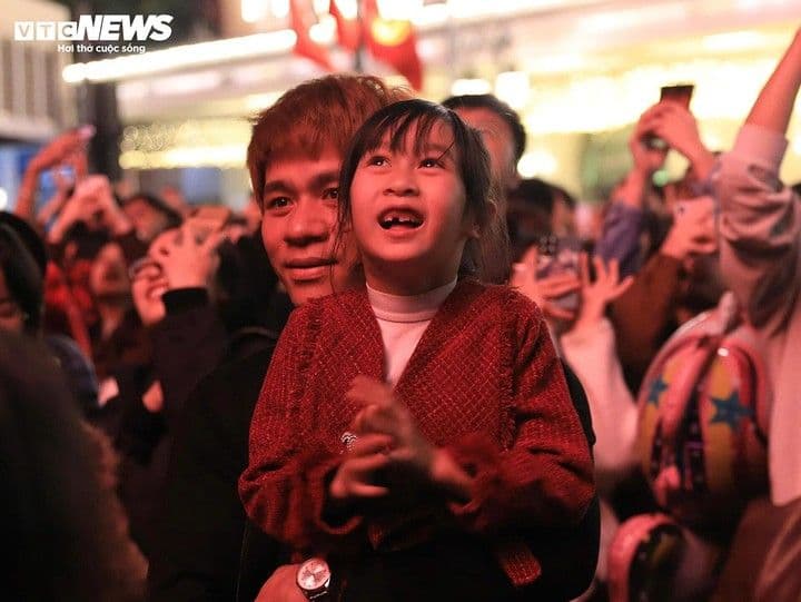 Người dân miền Bắc đối mặt với cái lạnh khắc nghiệt, thể hiện tinh thần kiên cường và khả năng thích nghi.