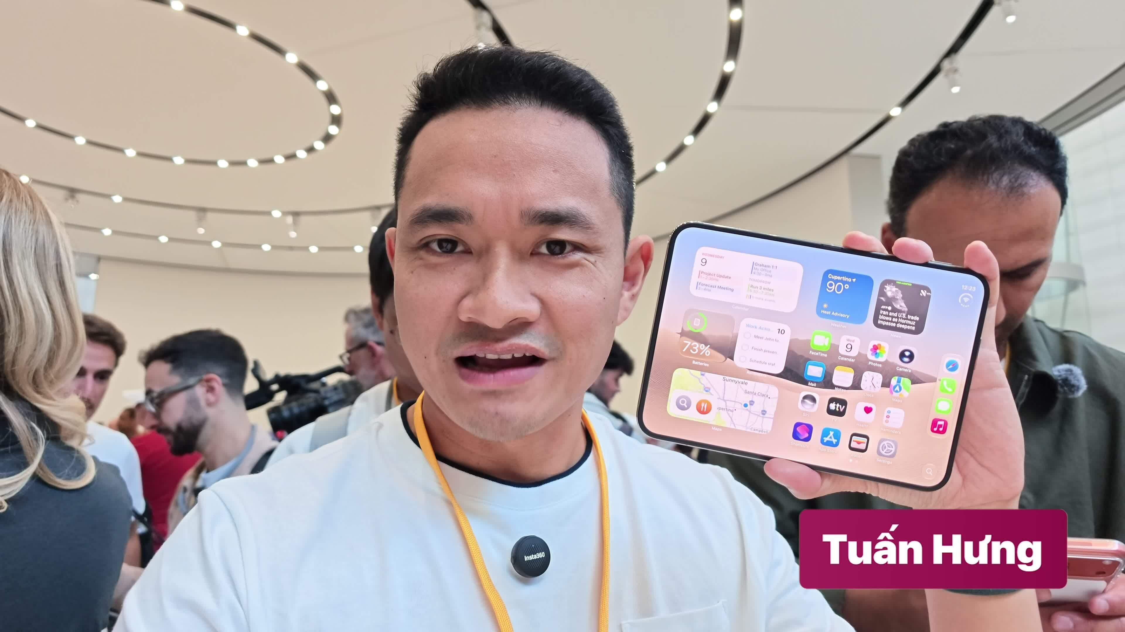 Người dùng trải nghiệm iPhone Duo, điện thoại gập đầu tiên của Apple