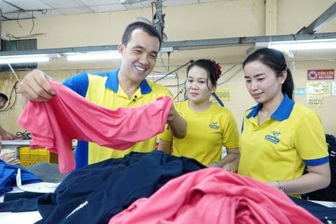 Người lao động vui vẻ khi lương tối thiểu tăng, cải thiện chất lượng cuộc sống
