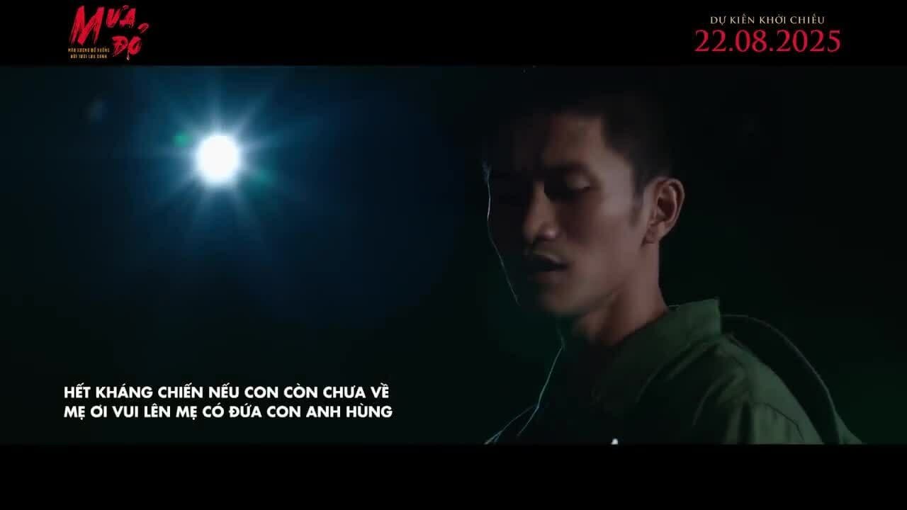 Người lính trẻ trong 'Mưa Đỏ' truyền tải cảm xúc và tinh thần dân tộc của bộ phim.