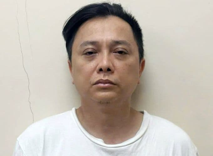 Nhà thiết kế Nguyễn Công Trí tại cơ quan điều tra sau khi bị bắt vì liên quan ma túy.