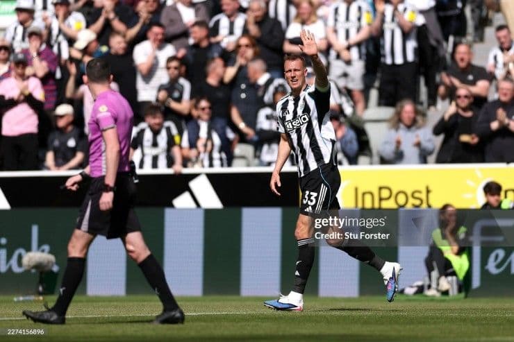 Niềm vui chiến thắng của cầu thủ Newcastle sau trận đấu đầy kịch tính