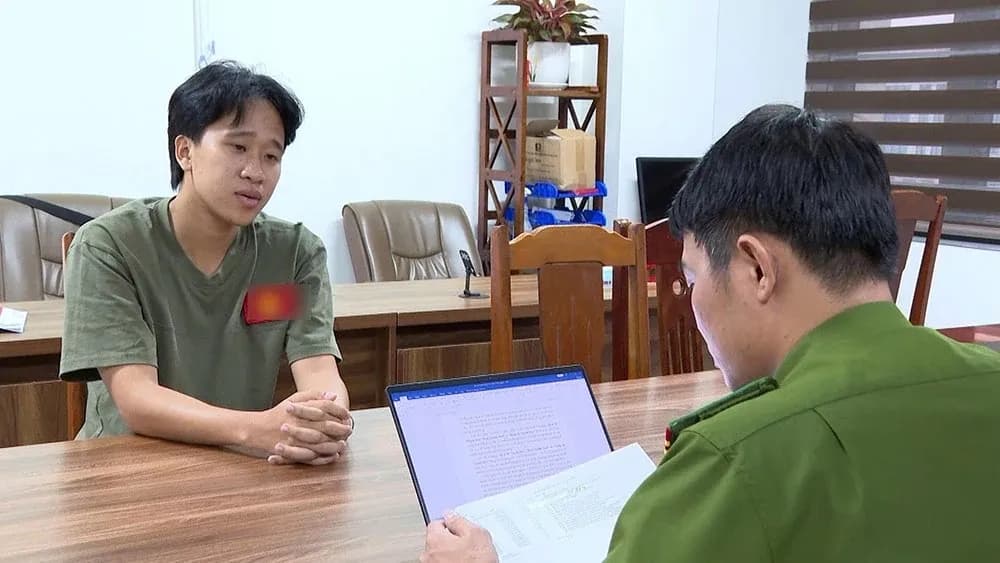 Đào Quang Hà bị công an Thanh Hóa thẩm vấn về hành vi chiếm đoạt tiền từ thiện của đoàn Đắk Lắk.