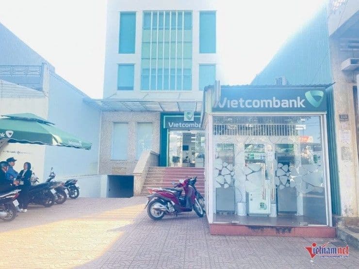 Phòng giao dịch Vietcombank Trà Bá, nơi xảy ra vụ cướp ngân hàng táo tợn.