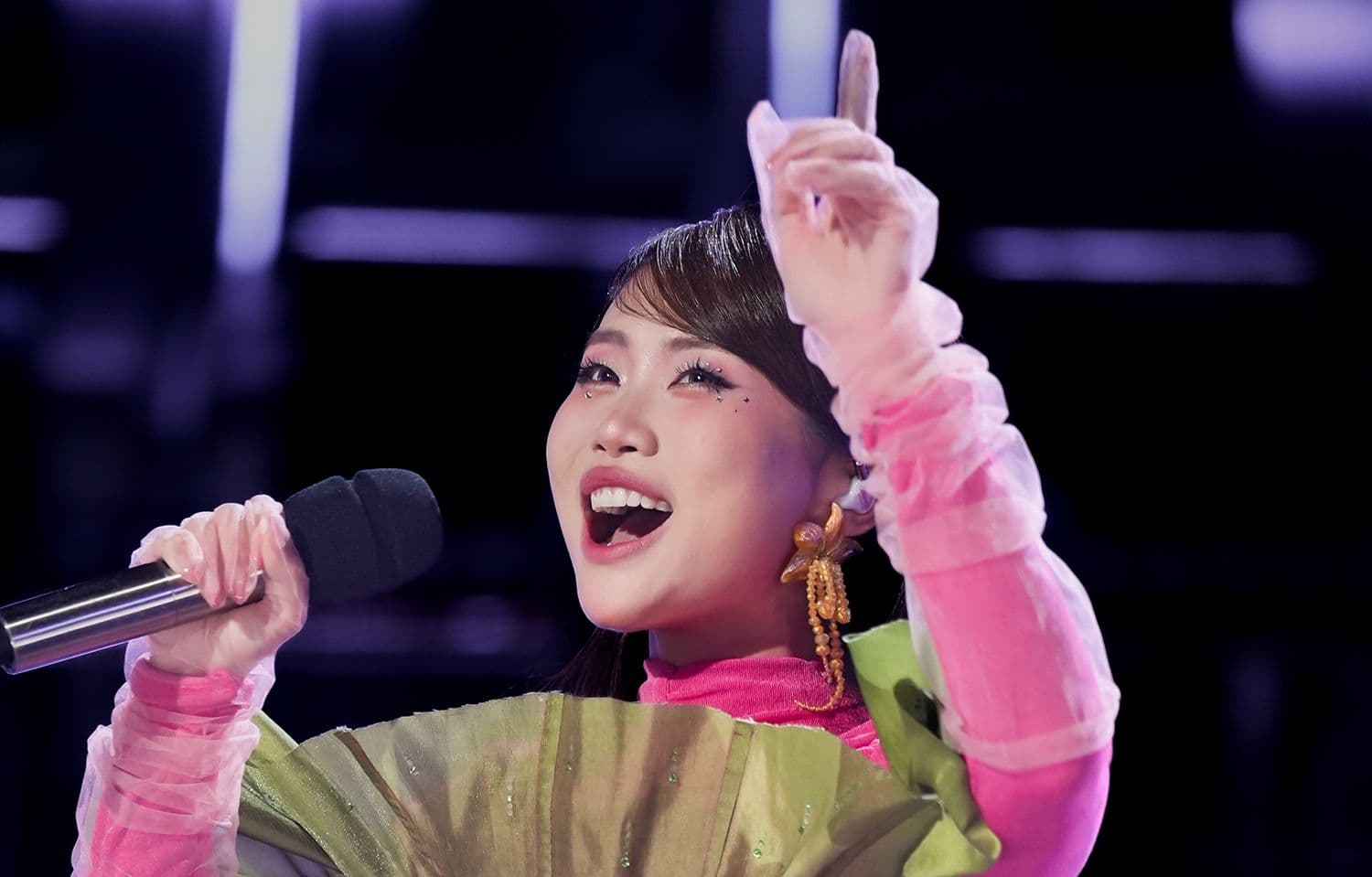 Phương Mỹ Chi tỏa sáng trên sân khấu Sing! Asia với ca khúc "Bóng Phù Hoa"