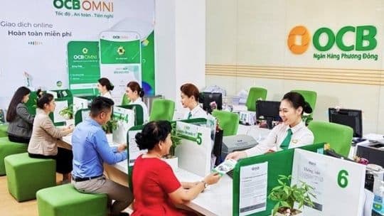 Quang cảnh bên trong một chi nhánh ngân hàng OCB, nơi diễn ra những thay đổi nhân sự cấp cao.