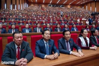 Quang cảnh Đại hội XIV của Đảng, sự kiện được màn pháo hoa Mỹ Đình chào mừng.