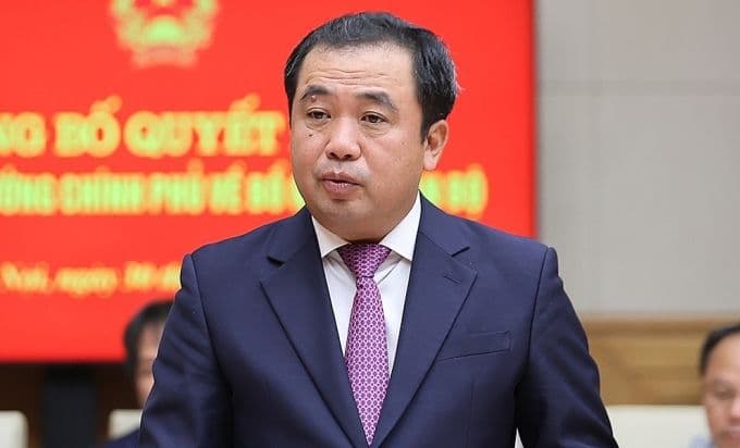 Quyền Bộ trưởng Bộ Nông nghiệp và Môi trường Trần Đức Thắng