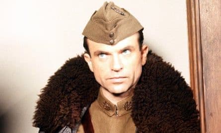 Sam Neill trong vai diễn điệp viên Reilly trong phim 'Reilly, Ace of Spies'
