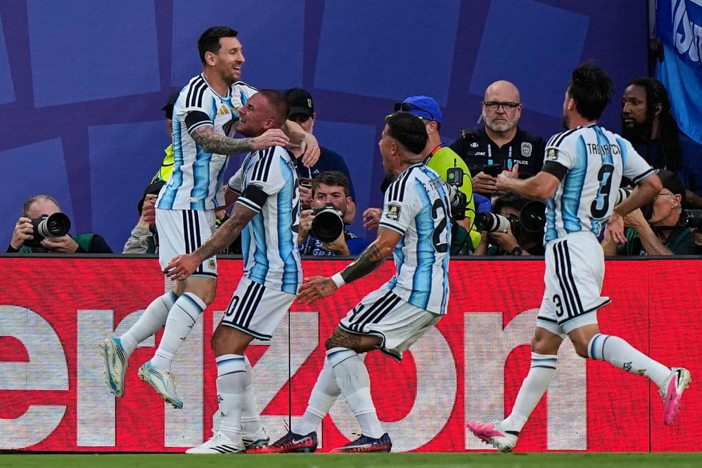 Siêu sao Lionel Messi của Argentina ăn mừng bàn thắng, thể hiện phong độ đỉnh cao ở tuổi 39 tại World Cup 2026.