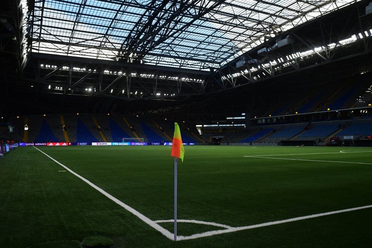 Sân vận động Daugava ở Riga, Latvia, nơi diễn ra trận đấu vòng loại World Cup giữa Andorra và Latvia.