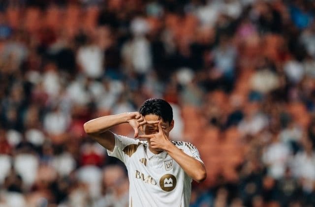 Son Heung-min ăn mừng bàn thắng cho LAFC trong trận đấu tại MLS
