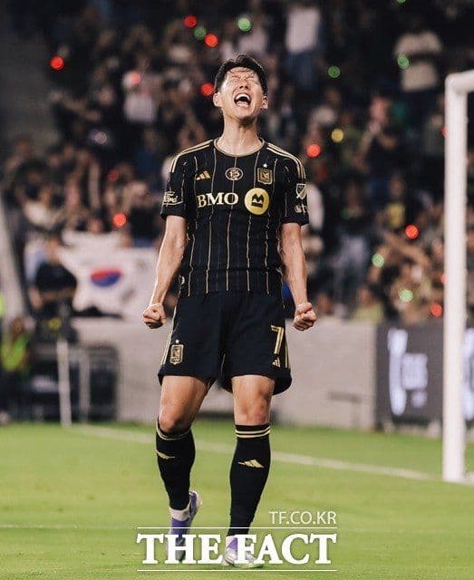 Son Heung-min ăn mừng bàn thắng đầy cảm xúc, minh chứng cho phong độ thiên tài tại MLS.