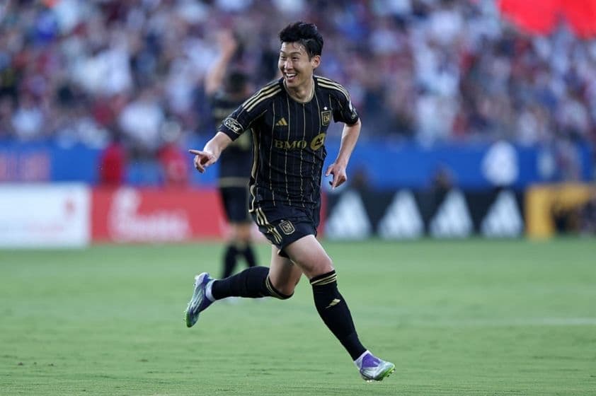 Son Heung-min, ngôi sao của LAFC, đang thi đấu trên sân