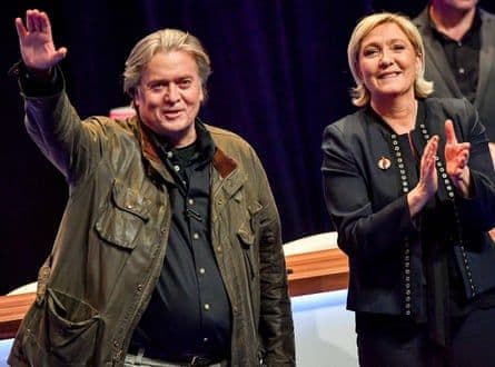 Steve Bannon và Marine Le Pen, những nhân vật liên quan đến nỗ lực gây ảnh hưởng chính trị ở châu Âu.