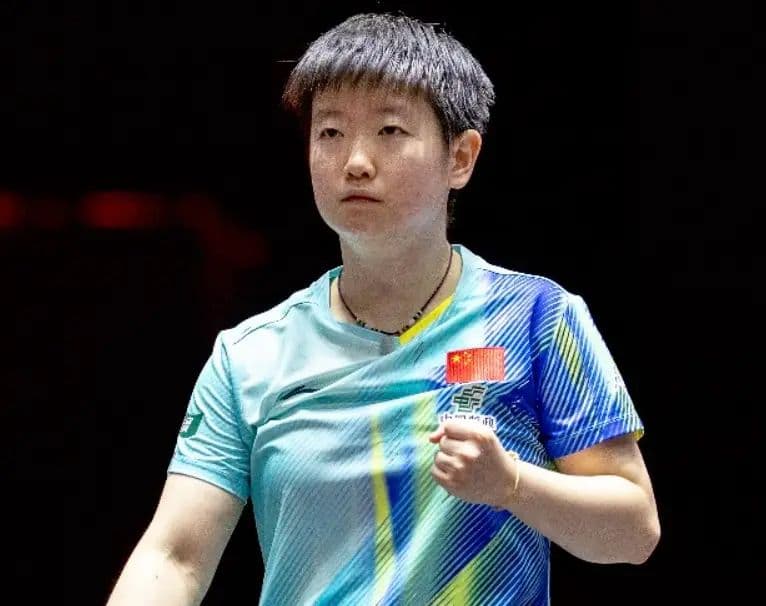 Sun Yingsha tập trung thi đấu, thể hiện vị thế số 1 thế giới trong kỷ nguyên WTT.