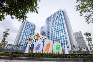 Tòa nhà FPT hiện đại, biểu tượng của chuyển đổi số và ứng dụng công nghệ AI trong doanh nghiệp.