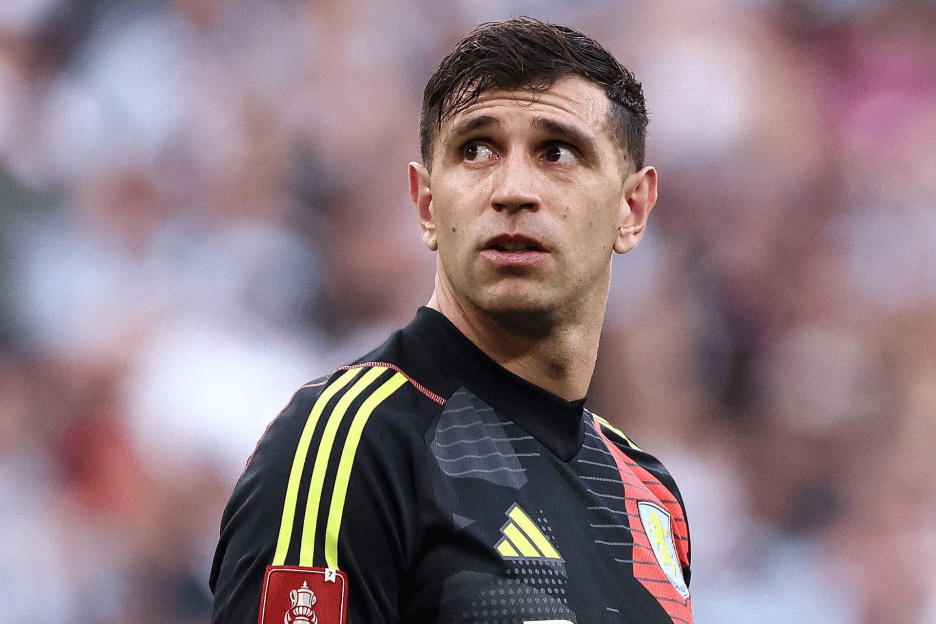 Thủ môn Emiliano Martinez, người được MU cân nhắc trước khi chọn Senne Lammens.