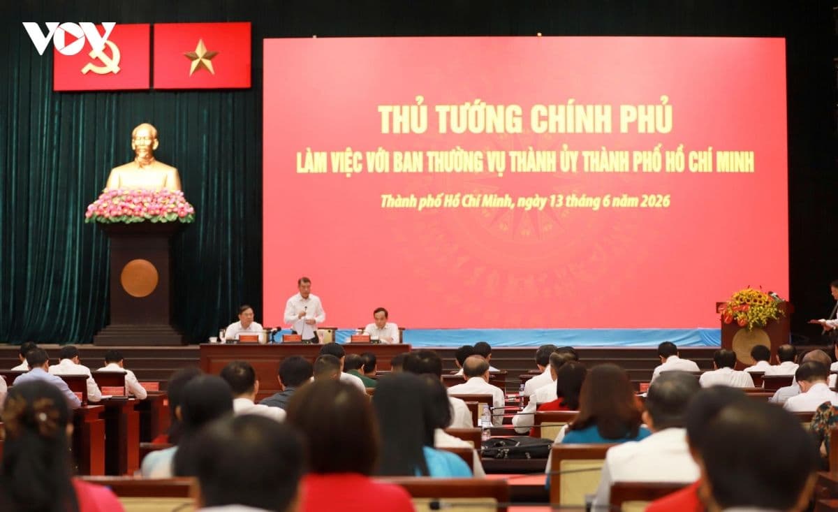 Thủ tướng chỉ đạo đổi mới tư duy, vượt lối mòn và nâng cao trách nhiệm trong công vụ