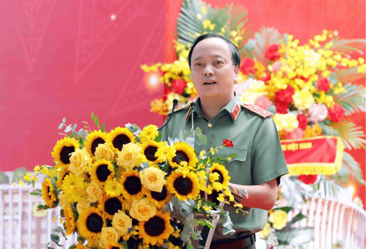 Thứ trưởng Đặng Hồng Đức báo cáo về quá trình triển khai dự án xây dựng trụ sở Bộ Công an.