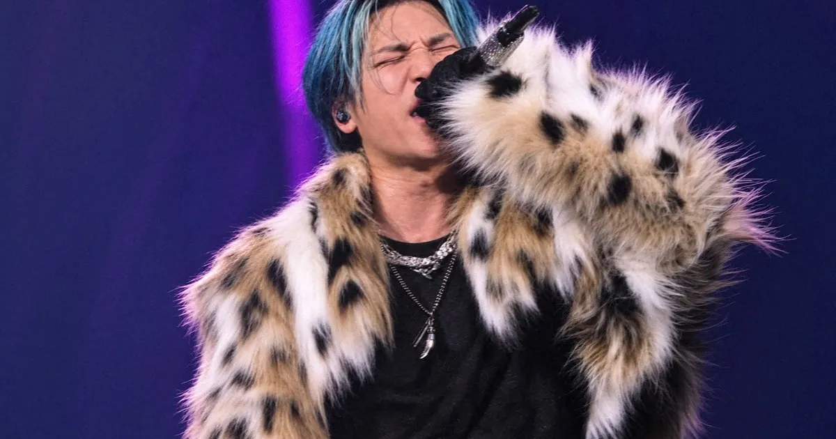 Thành viên Daesung trình diễn cuồng nhiệt trước hàng vạn khán giả