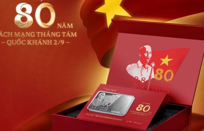 Thỏi bạc kỷ niệm 80 năm Quốc khánh 2/9 của Phú Quý, thể hiện giá trị và tiềm năng phát triển của bạc trong tương lai.