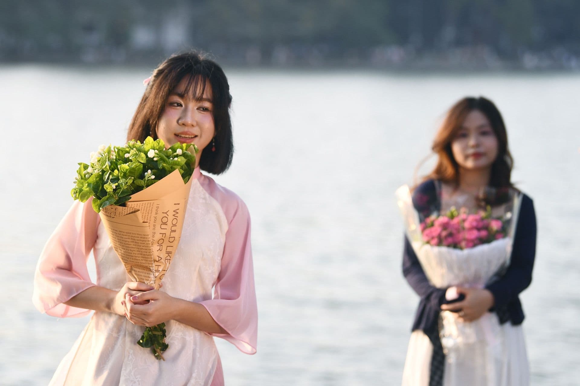 Thời tiết Hà Nội với những ngày đẹp hiếm hoi trước khi không khí lạnh tràn về, thể hiện sự thay đổi và khó lường của dự báo.